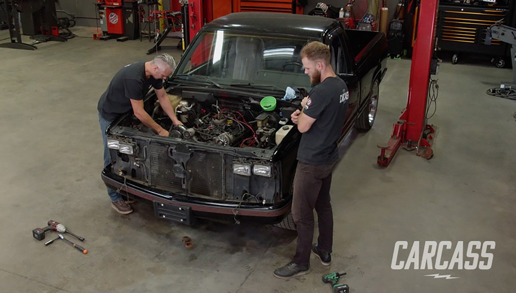 Tearing Down a 1989 OBS Chevy C1500