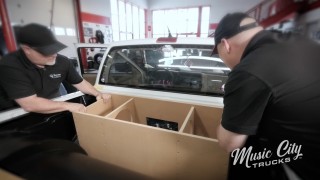 Low-Fi S-10: New Audio System & Interior