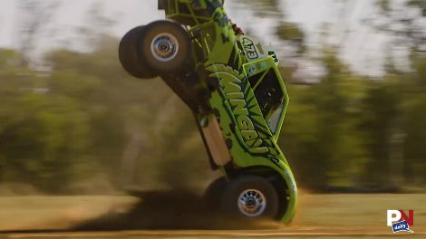 Car Saved From Hurricane, Mobile Car Wash, Porsche VP Scam, Digital Side Mirrors, SpaceX Ticket, And Fast Fails