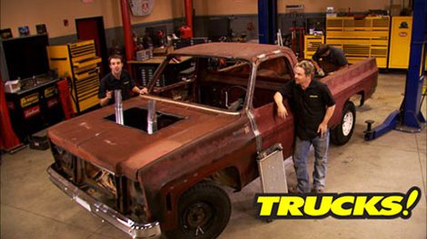 We Build a Demolition Derby Truck