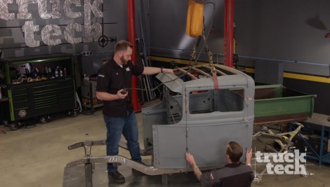 El Hot Rod del Modelo A se estrella contra el suelo