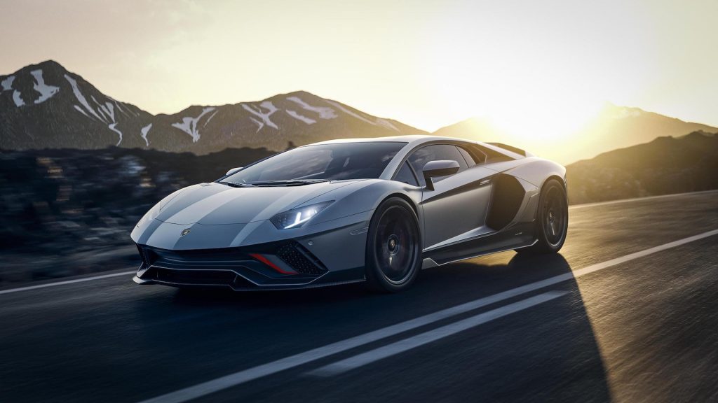 Lamborghini Aventador Driving Experience (3 Miles)