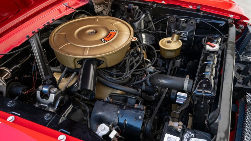 Under the hood, it boasts a rare D-code 289ci V8 engine with a 4-barrel carburetor, a configuration that would already make it desirable among collectors.