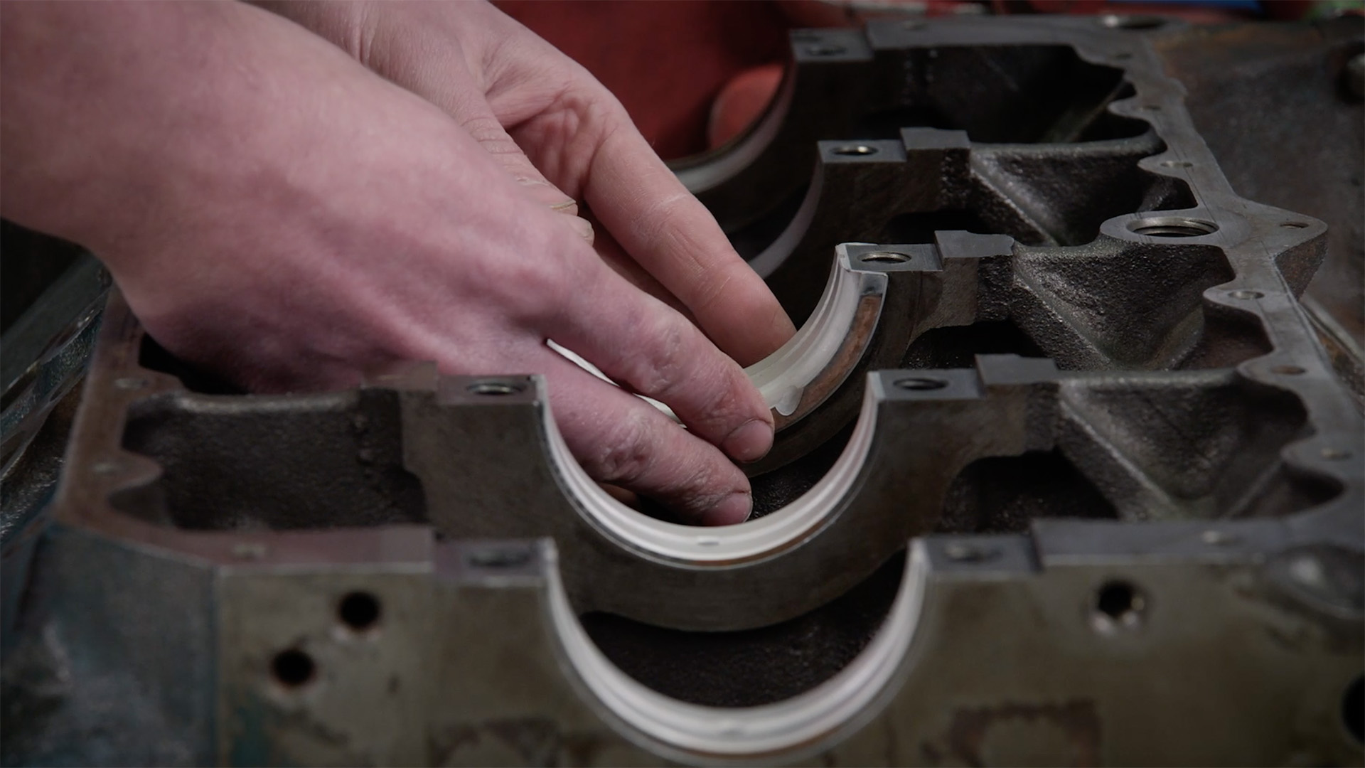 Race vs Street Bearings